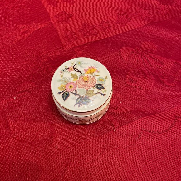 Other - Sadler Powder/Trinket Box